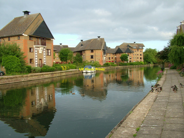 Photo 6"x4" Wickhams Wharf and the River Lea Navigation Ware\/TL3614 c2010