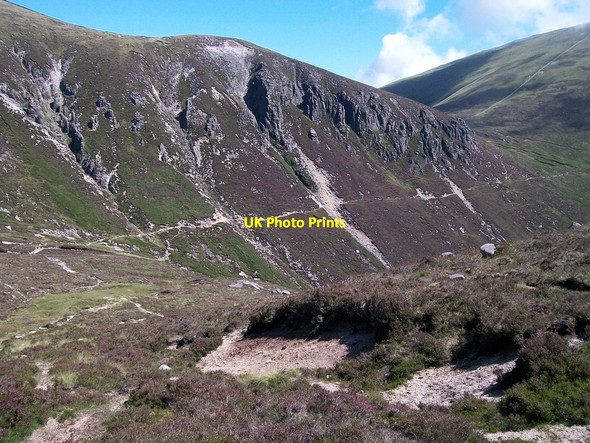 Photo 6"x4" The descent northwards from Slieve Beg Newcastle\/J3732 c2010