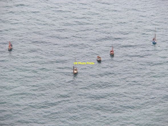 Photo 6"x4" Small boats at anchor, off Branscombe Ebb Branscombe c2010