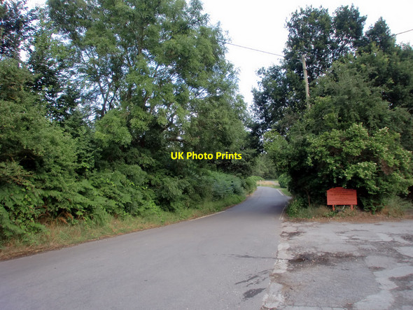 Photo 6"x4" Hazeley, Hampshire Dipley c2010