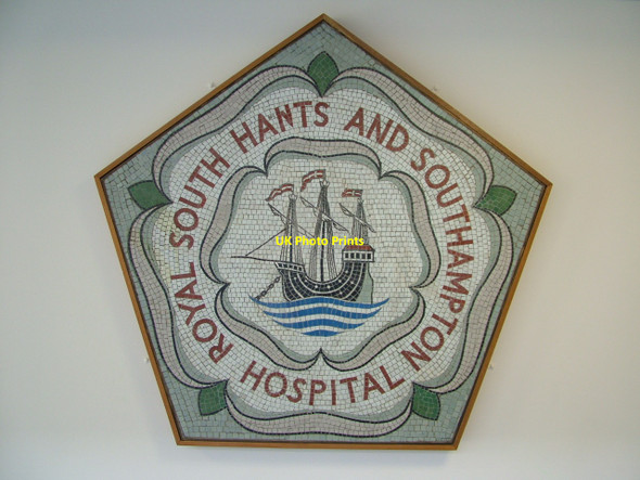 Photo 6"x4" Mosaic, Royal South Hants & Southampton Hospital Southampton c2010