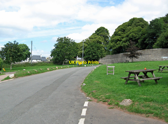 Photo 6"x4" Denbury Green Wotton Cross\/SX8069 c2010