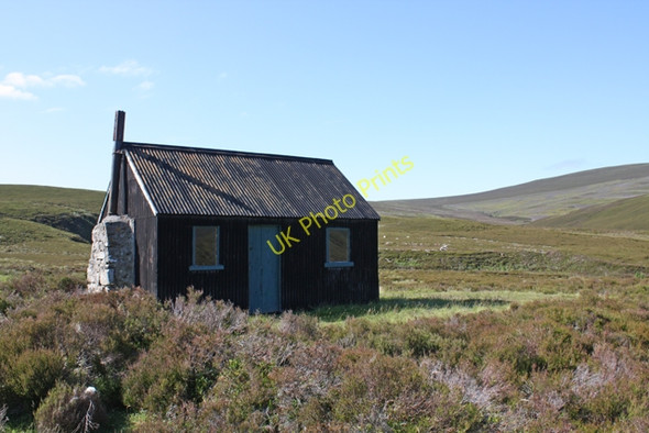 Photo 6"x4" Bothy, Glen Tulchan Carn na h-Eige c2009