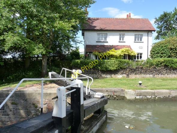 Photo 6"x4" Lock Keeper's Cottage Tring c2009