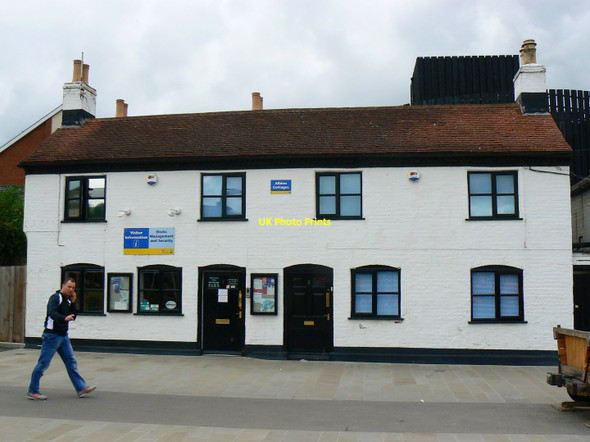 Photo 6"x4" Visitor Information Centre, Gloucester Docks, Gloucester Gloucester c2010