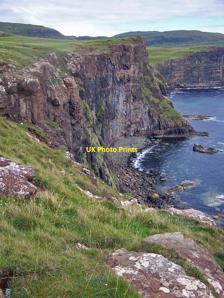 Photo 6"x4" Peeping over the cliff edge Ollisdal Geo c2010