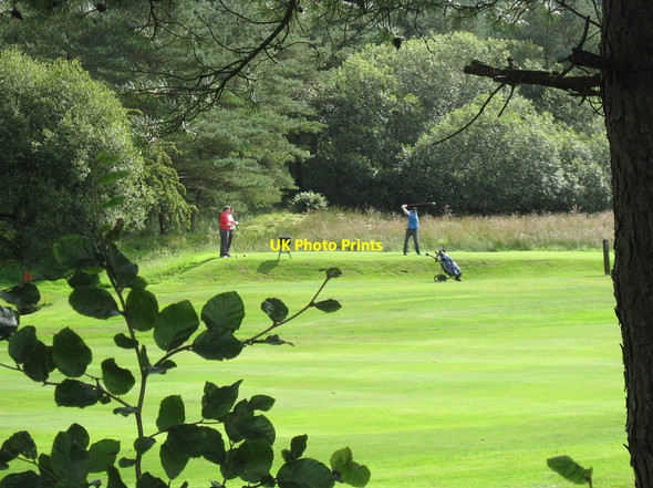 Photo 6"x4" Teeing off Milngavie c2010