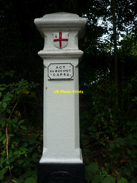 Photo 6"x4" Coal Tax post no 26, near Brookmans Park, Hertfordshire Potters Bar c2010
