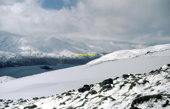 Photo 6"x4" On the track to Carn Ghluasaid Coire nan Clach\/NH1312 c1994