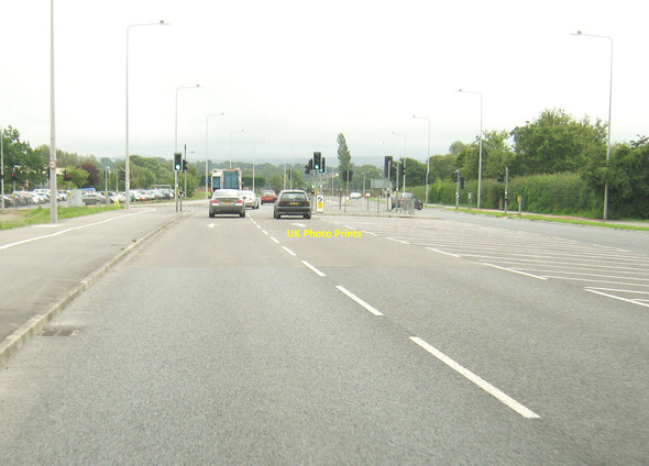 Photo 6"x4" Traffic lights at the entrance to Runshaw College Chorley\/SD5817 c2010