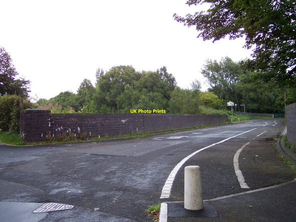 Photo 6"x4" Elm Road crosses the St Helen's Liverpool railway St Helens\/SJ5095 c2010