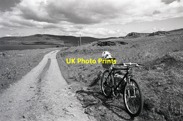 Photo 6"x4" The Gometra track on Ulva D\u00f9n B\u00e0n\/NM3841 c1994