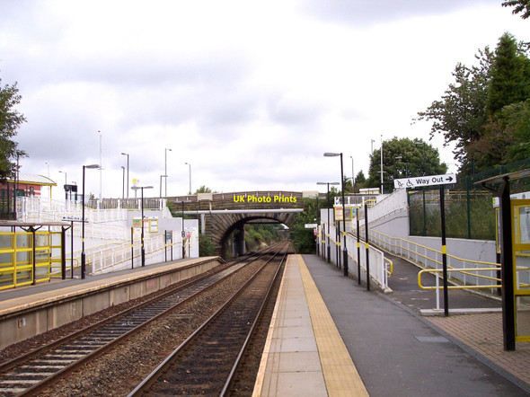 Photo 6"x4" Lea Green railway station Marshall's Cross c2010