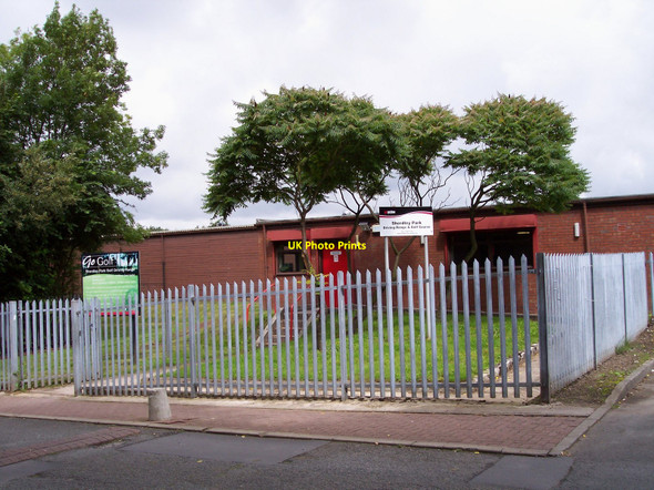 Photo 6"x4" Sherdley Park's golf club and driving range St Helens\/SJ5095 c2010