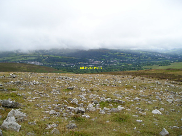 Photo 6"x4" Limestone scenery Twynmynydd c2010