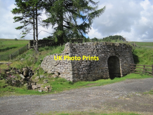 Photo 6"x4" Lime Kiln at Miners Rest Carrsheild c2010