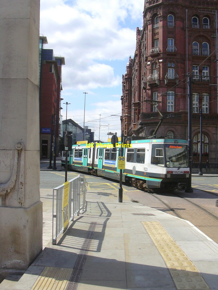 Photo 6"x4" Tram Leaving St Peter's Square Manchester c2010