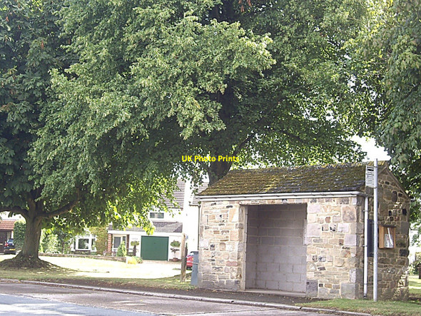 Photo 6"x4" Bus shelter, Stapleton Darlington c2010