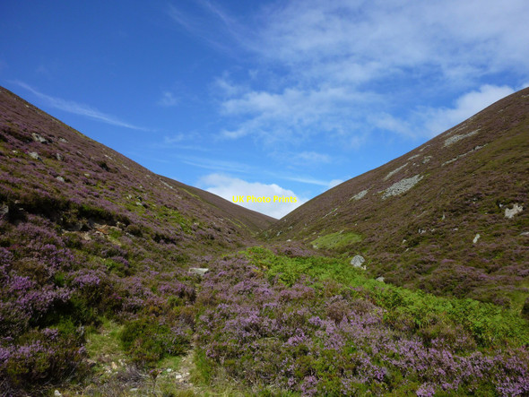 Photo 6"x4" Climbing up the SE Ton Eich Gully Choinneachain Hill c2010