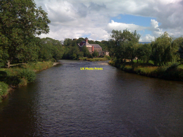 Photo 6"x4" Jennings Brewery, Cockermouth, seen from the footbridge Cockermouth c2010
