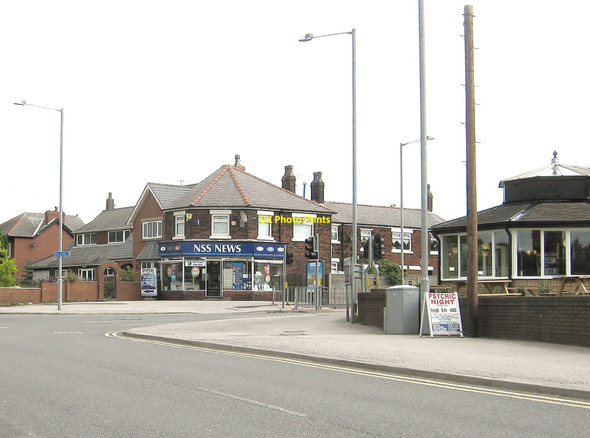 Photo 6"x4" Newsagents shop on the corner of Lancaster Lane Leyland c2010