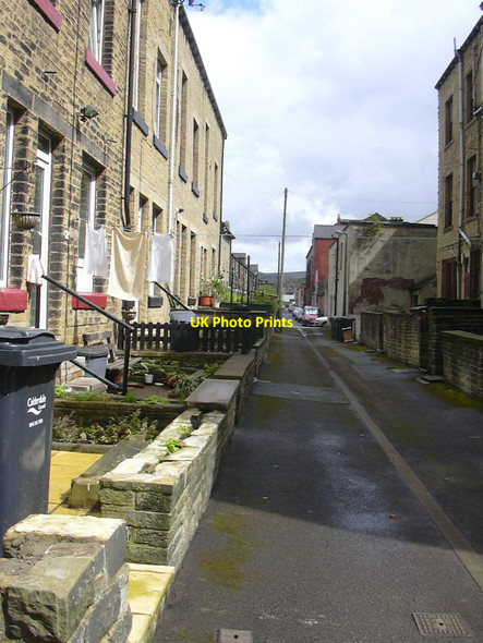 Photo 6"x4" Back Halifax Road, Todmorden, Calderdale, West Yorkshire Todmorden c2010