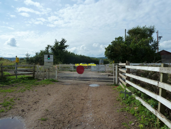 Photo 6"x4" Woolaston level crossing from the far side Alvington\/SO6000 c2010