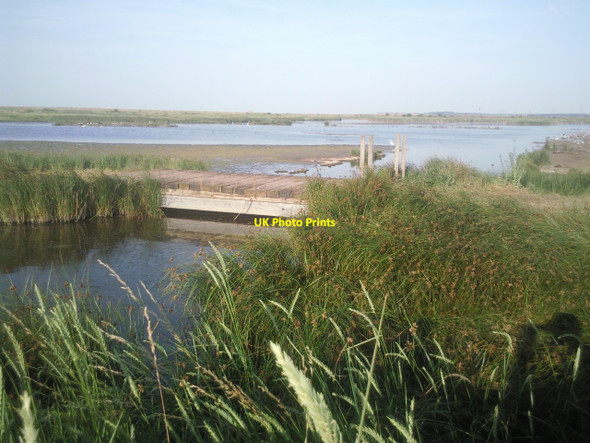 Photo 6"x4" Oare Marshes Bird Reserve Oare\/TR0062 c2010