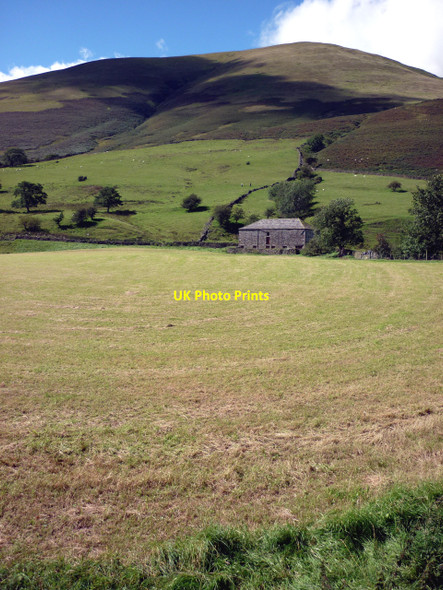 Photo 6"x4" Barn above the Rawthey Cautley c2010