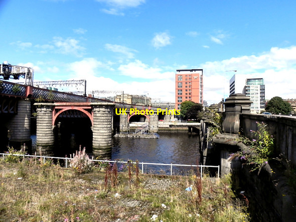 Photo 6"x4" First Caledonian Railway Bridge Glasgow c2010