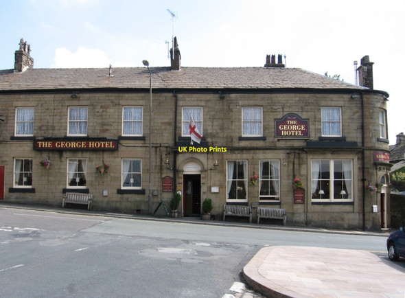 Photo 6"x4" Glossop - The George Hotel Glossop c2010