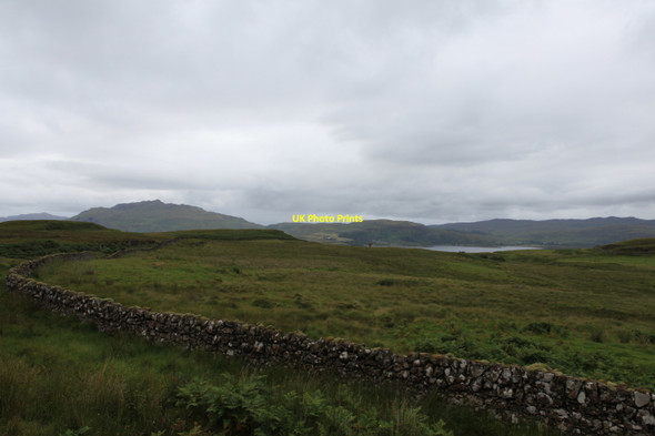Photo 6"x4" Enclosure wall at Portabhata Drimnin\/Na Druimeanan c2010