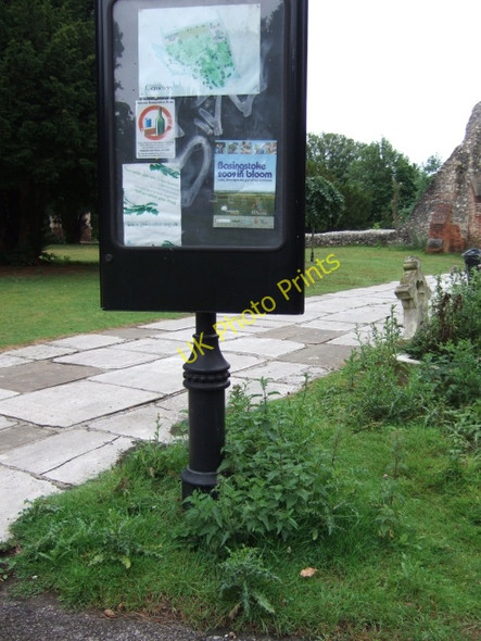 Photo 6"x4" Sign in the cemetery at Basingstoke Basingstoke c2009