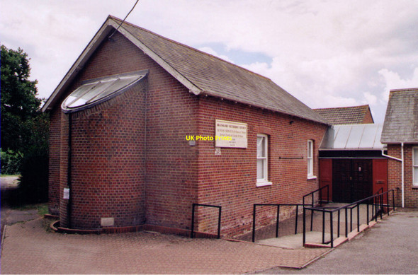 Photo 6"x4" Bransgore Methodist Church Bransgore c2010