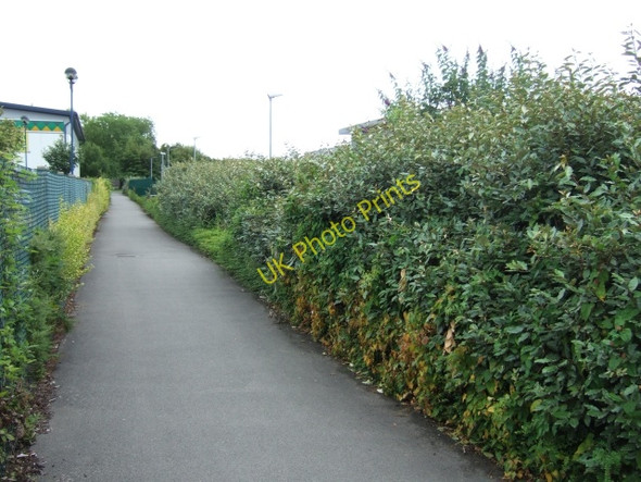 Photo 6"x4" Path through industrial estate near Houndmills Basingstoke c2009 P1
