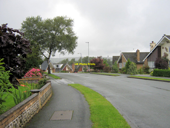 Photo 6"x4" Bends on Carriage Drive Biddulph c2010