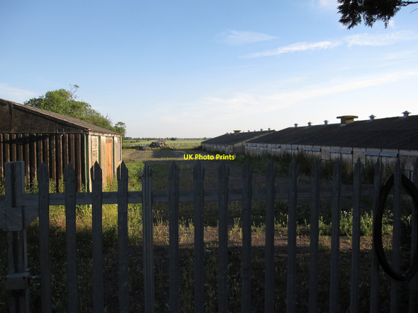 Photo 6"x4" Poultry houses Wilburton c2010