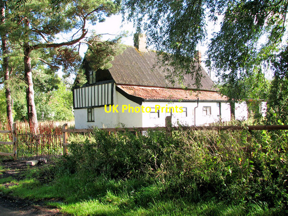 Photo 6"x4" Half timber-framed cottage in Black Carr, Besthorpe Black Carr\/TM0995 c2010
