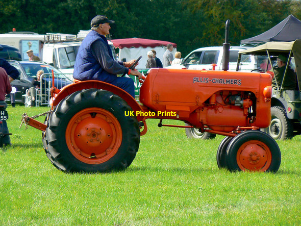 Photo 6"x4" Allis-Chalmers tractor, Cricklade Show 2010 Cricklade c2010