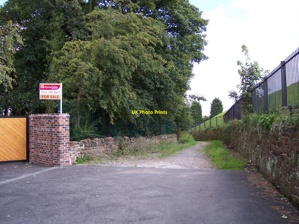 Photo 6"x4" The track up to Pex Hill alongside the reservoir Rainhill Stoops c2010