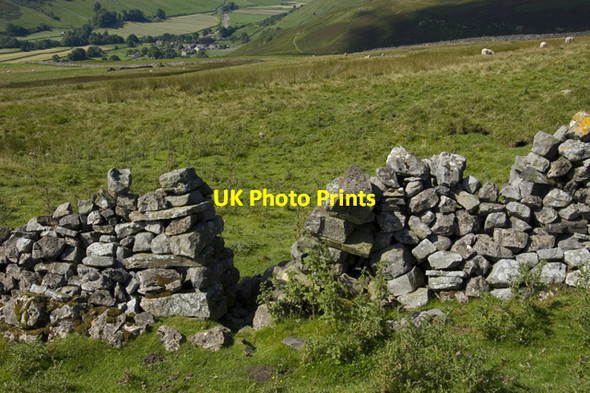Photo 6"x4" Stile in fellside wall, Ackerley Moor Litton\/SD9074 c2010