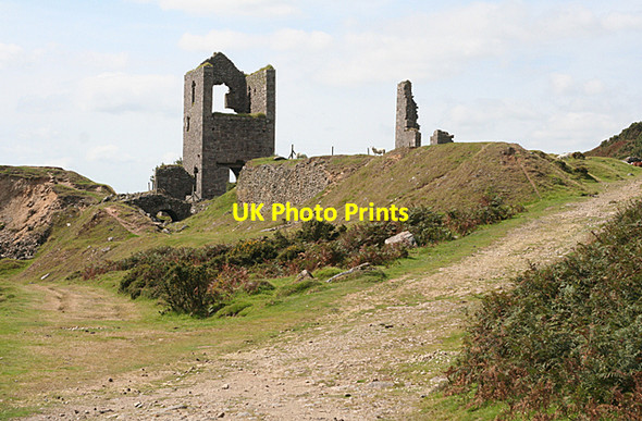 Photo 6"x4" St Cleer: towards Holman's engine house, South Caradon Mine Crow's Nest\/SX2669 c2010