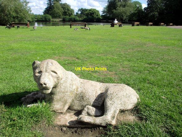 Photo 6"x4" Lion Statue, Forty Hall, Enfield Enfield\/TQ3396 c2010