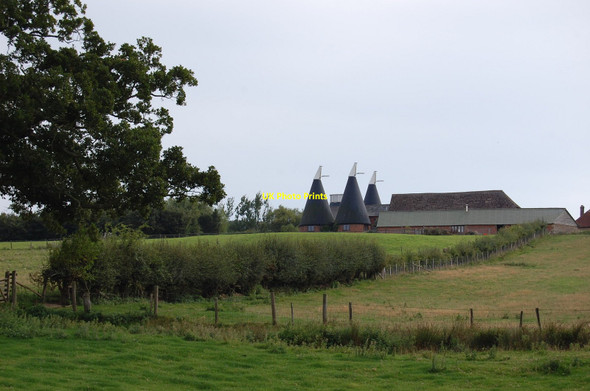 Photo 6"x4" Wick Farm Oast Cock Marling c2010 P1