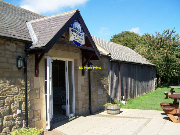 Photo 6"x4" Ice cream Parlour Guyzance c2010