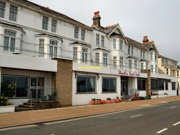 Photo 6"x4" Shanklin Beach Hotel Shanklin c2010
