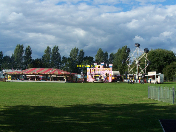 Photo 6"x4" Fairground At Langley Green Langley\/TQ8151 c2010