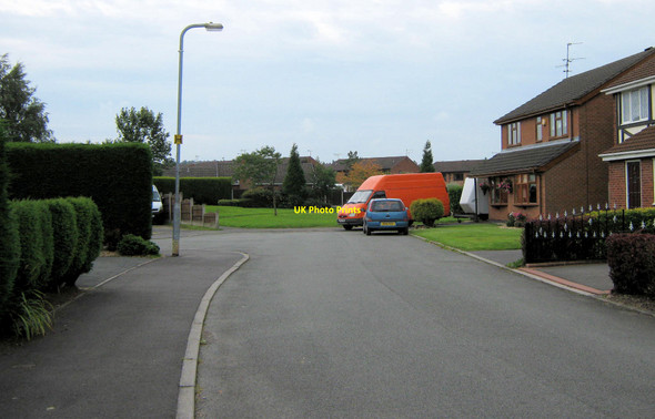 Photo 6"x4" The end of Humber Drive Biddulph c2010