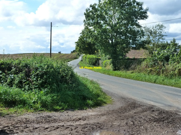 Photo 6"x4" Road scene from field entrance, Pen-y-lan Castleton\/ST2583 c2010