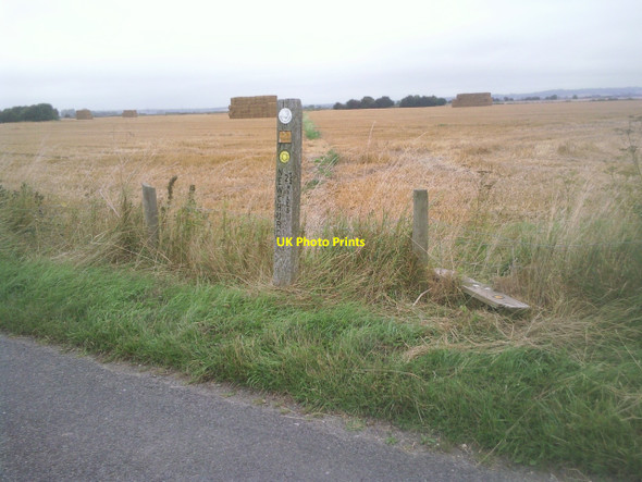 Photo 6"x4" Footpath by Haffenden Farm St Mary in the Marsh c2010